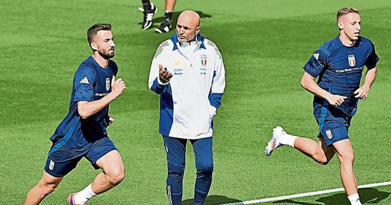 4-3-3、4-4-2 是什麼意思？常見「 足球陣型 」與戰術打法